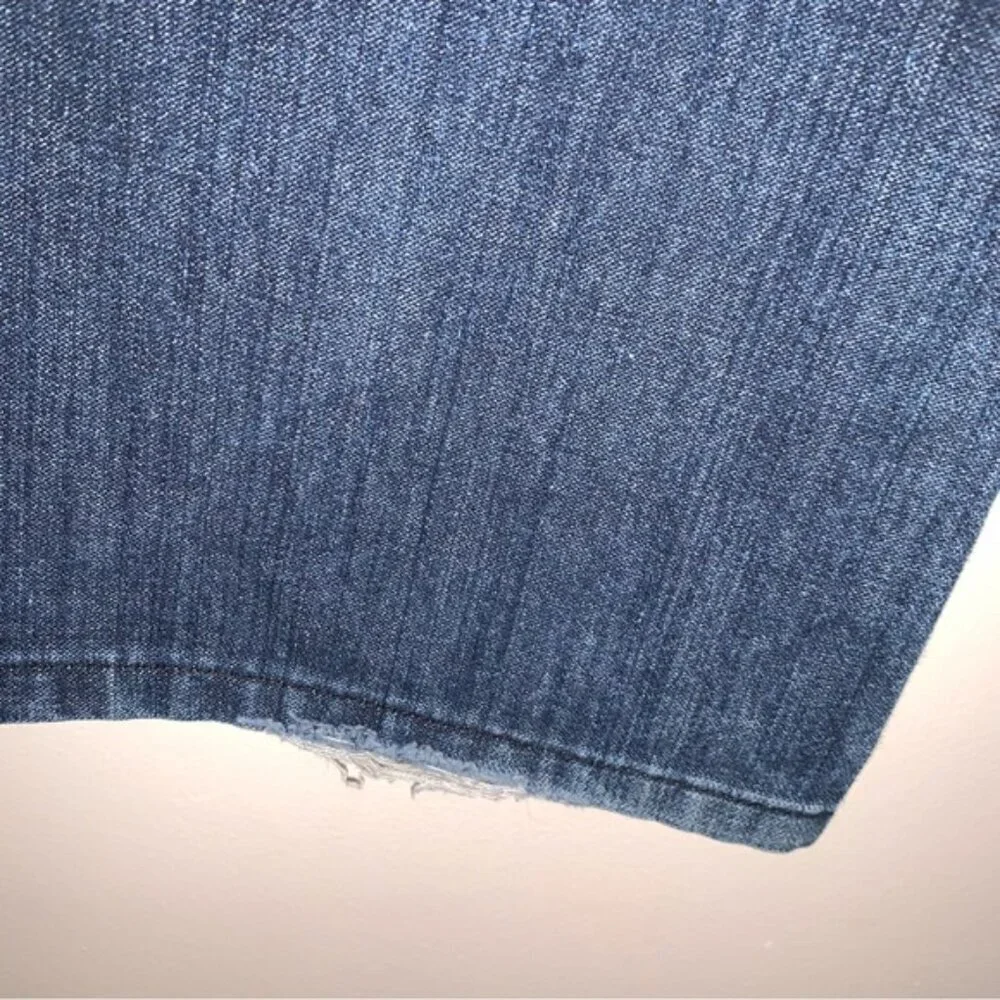 True Religion Blue Straight Jeans Classic Style 32